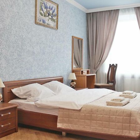Квартира В Центрі Львова Вулиця Міцкевича 5, Простора З Гарним Видом На Місто Екстер'єр фото