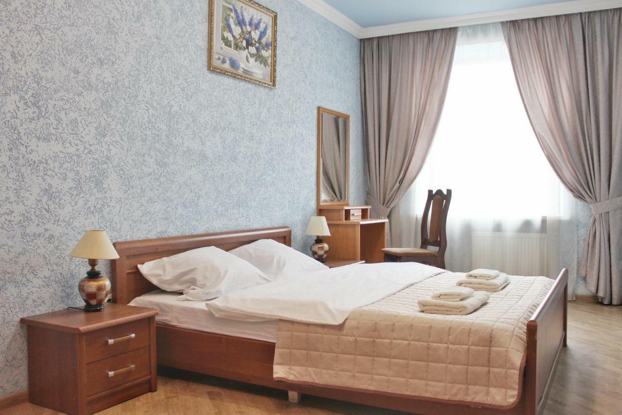 Квартира В Центрі Львова Вулиця Міцкевича 5, Простора З Гарним Видом На Місто Екстер'єр фото